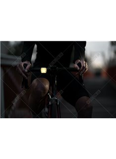 Мигалка Knog Blinder Skull Array Front